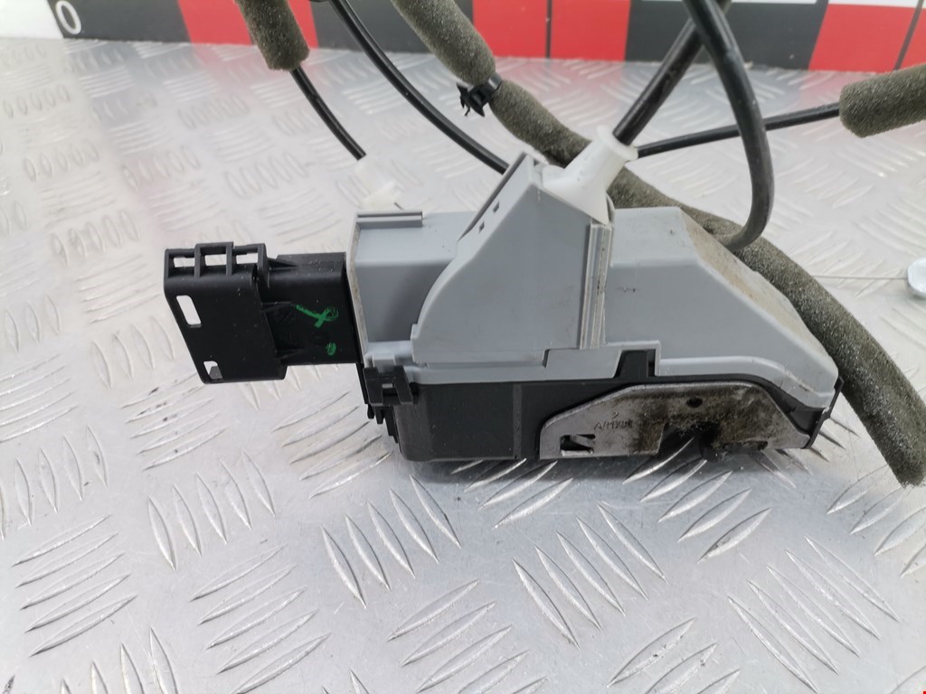 Замок двери сдвижной PEUGEOT Partner 2008-2018