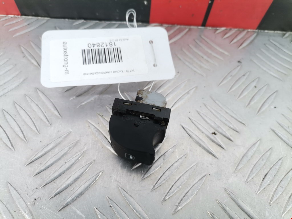 Кнопка стеклоподъемника AUDI A3 8P 2003-2013