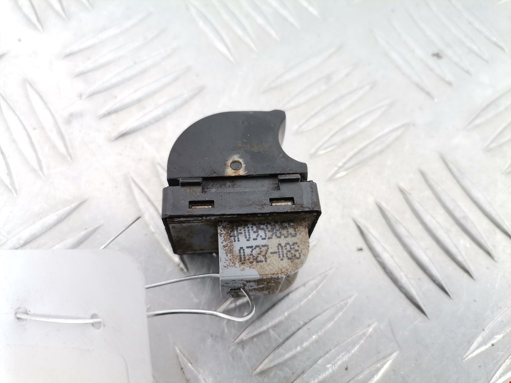 Кнопка стеклоподъемника AUDI A3 8P 2003-2013