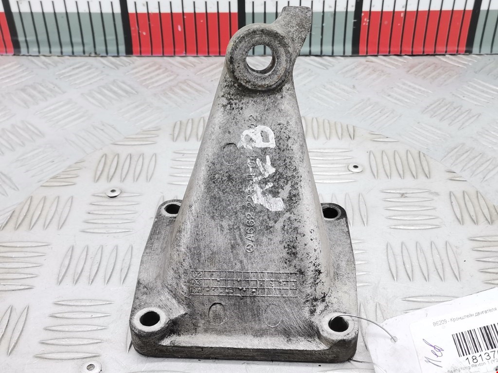 Кронштейн (крепление лапа) двигателя SsangYong Rexton 1 (Y200) (2001-2006)