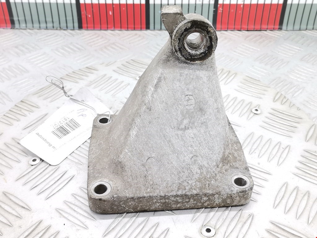 Кронштейн (крепление лапа) двигателя SsangYong Rexton 1 (Y200) (2001-2006)