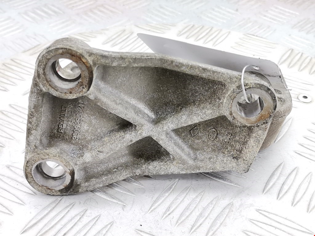 Кронштейн RENAULT Clio 2005-2012