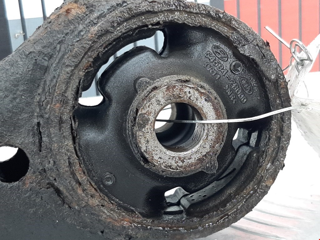 Рычаг передний левый HYUNDAI Santa Fe CM 2005-2012