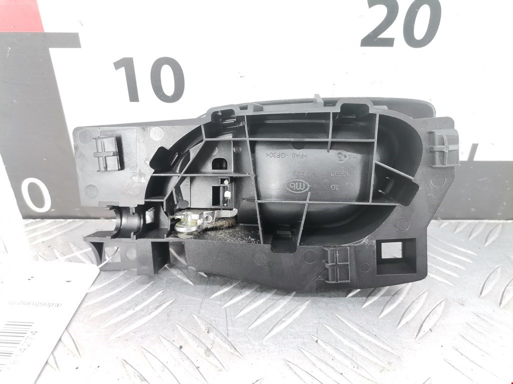 Ручка дверная передняя внутренняя правая PEUGEOT 308 2007-2015