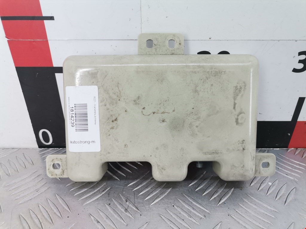 Усилитель антенны BMW 6er E63/E64 2003-2011