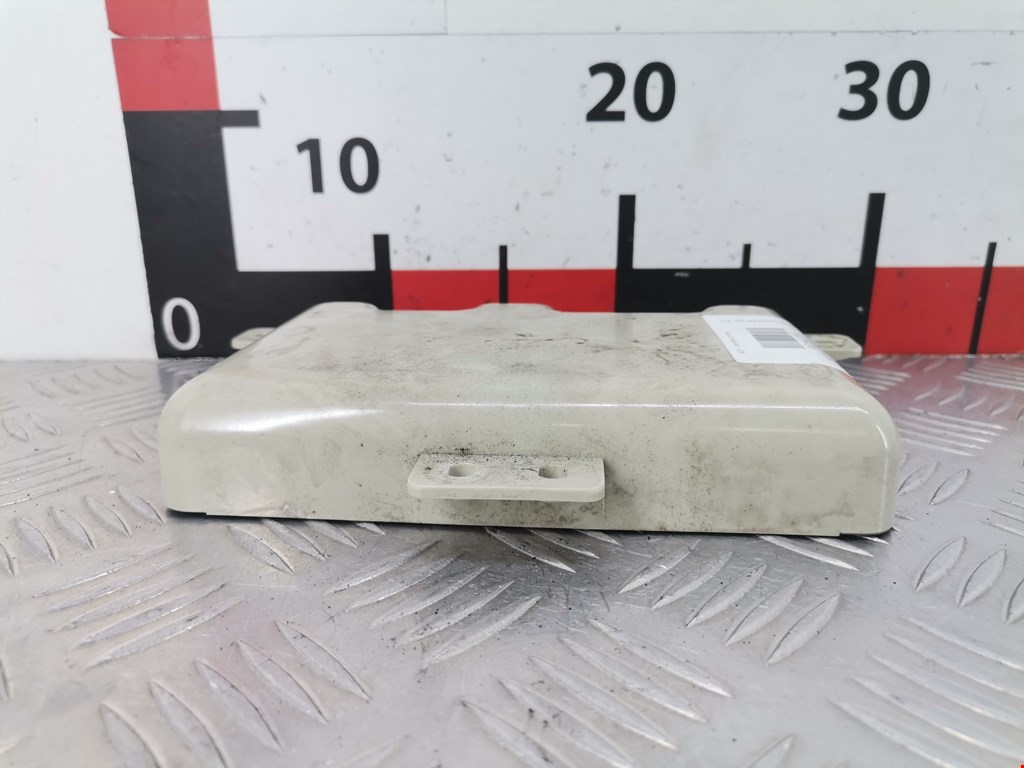 Усилитель антенны BMW 6er E63/E64 2003-2011