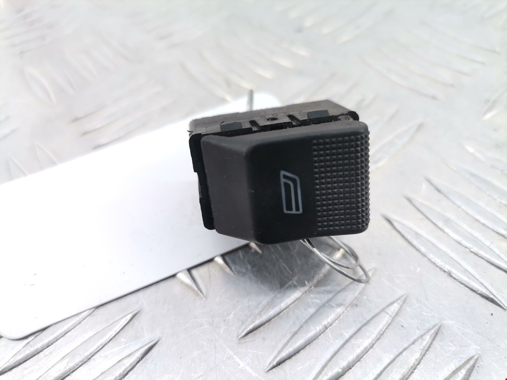 Кнопка стеклоподъемника AUDI A4 B5 1995-2001