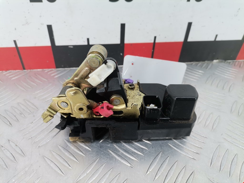 Замок двери передней правой CHRYSLER PT Cruser 2000-2010