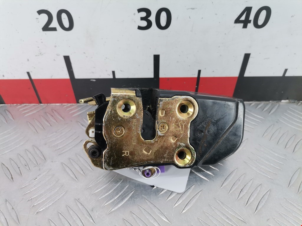 Замок двери передней правой CHRYSLER PT Cruser 2000-2010