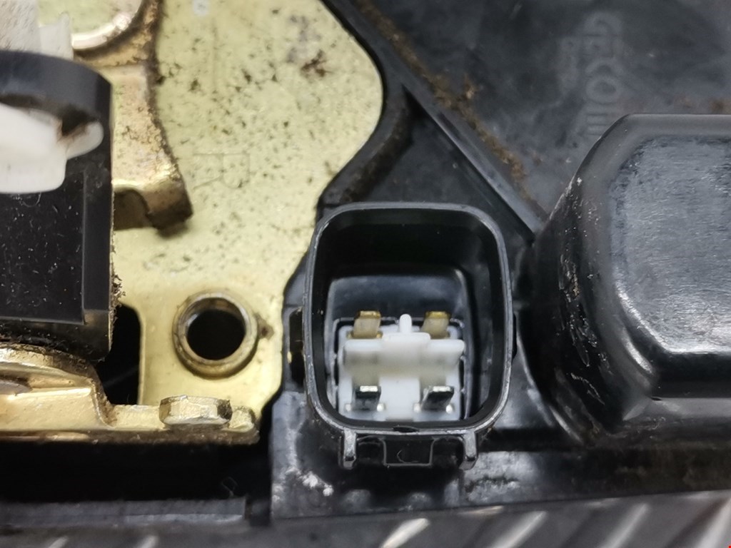 Замок двери передней правой CHRYSLER PT Cruser 2000-2010