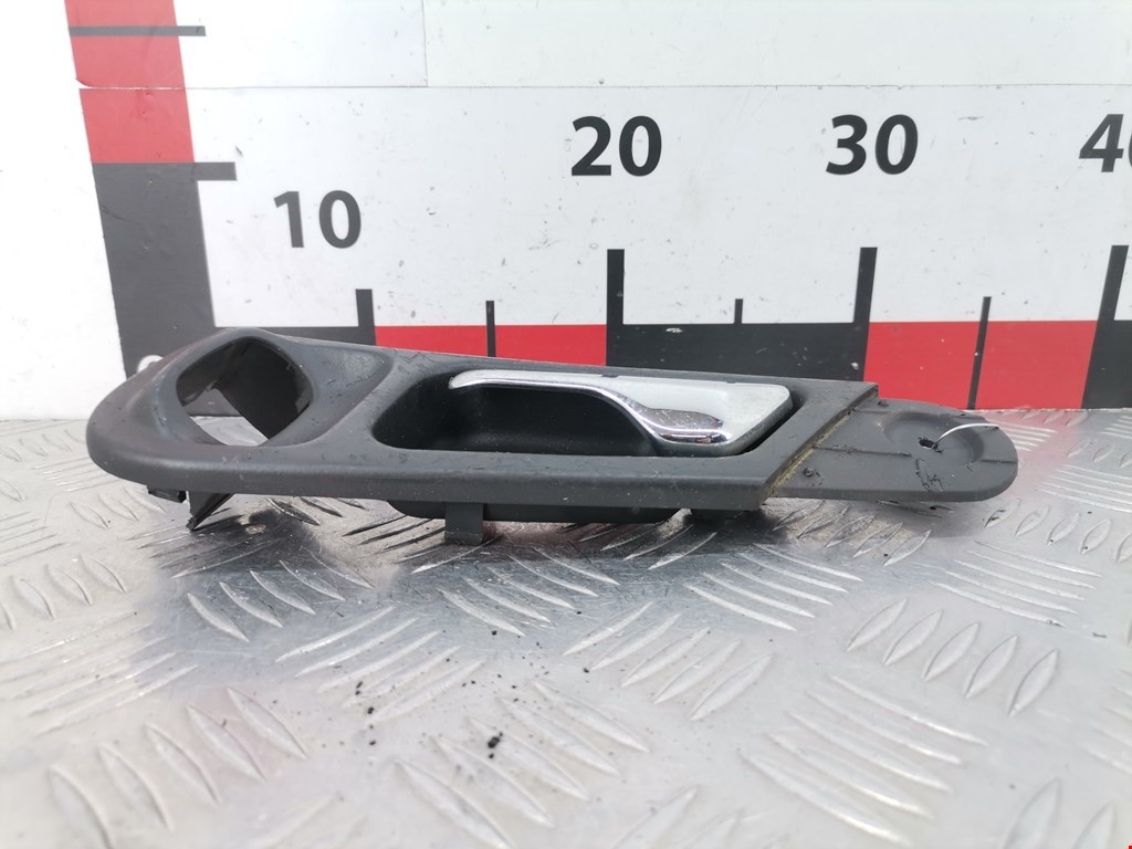 Ручка дверная задняя внутренняя левая MERCEDES-BENZ C-Class C-klasse W203 2000-2007