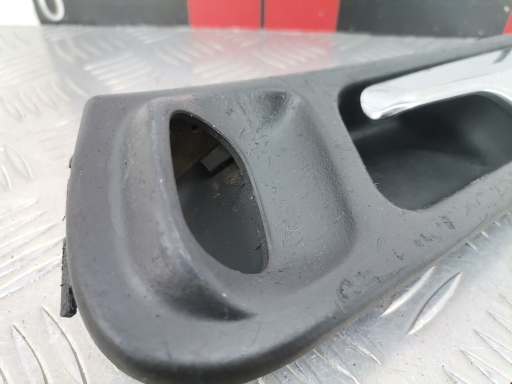 Ручка дверная задняя внутренняя левая MERCEDES-BENZ C-Class C-klasse W203 2000-2007