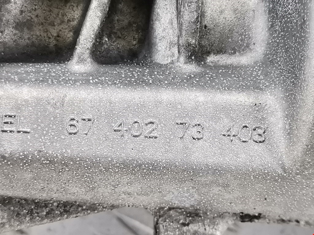 Корпус масляного фильтра AUDI A4 B8 2007-2015