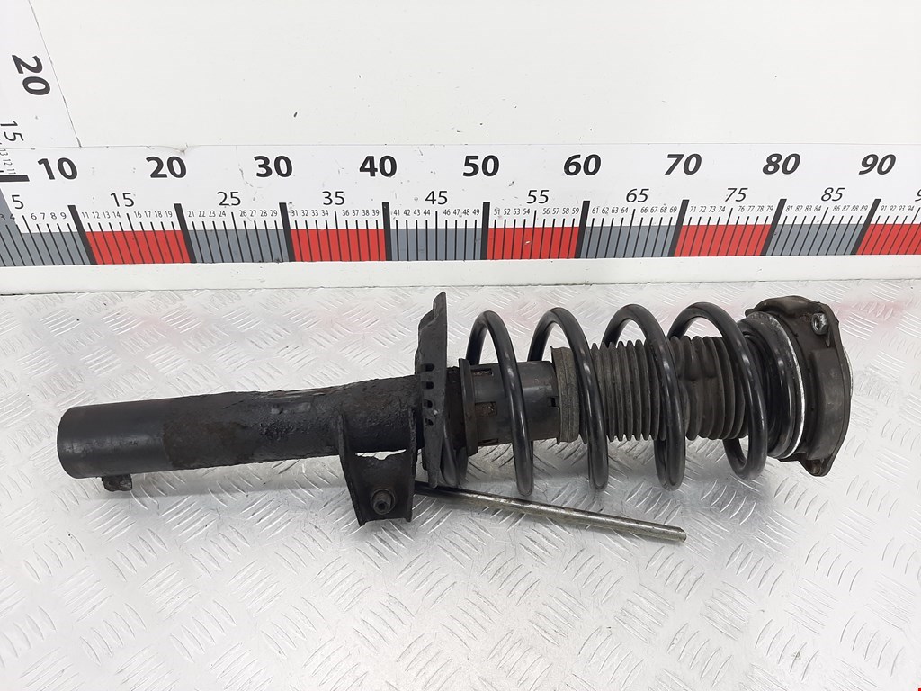 Амортизатор передний правый VOLKSWAGEN Passat CC 2008-2017