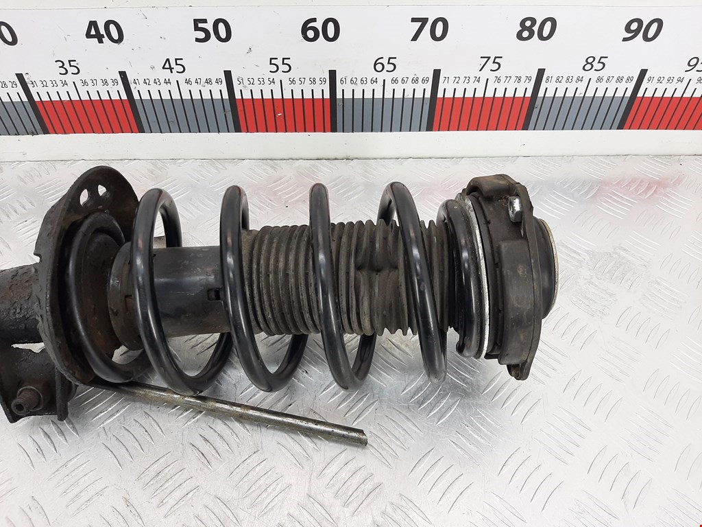 Амортизатор передний правый VOLKSWAGEN Passat CC 2008-2017