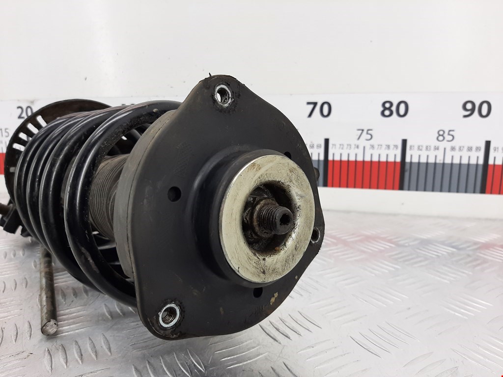 Амортизатор передний правый VOLKSWAGEN Passat CC 2008-2017