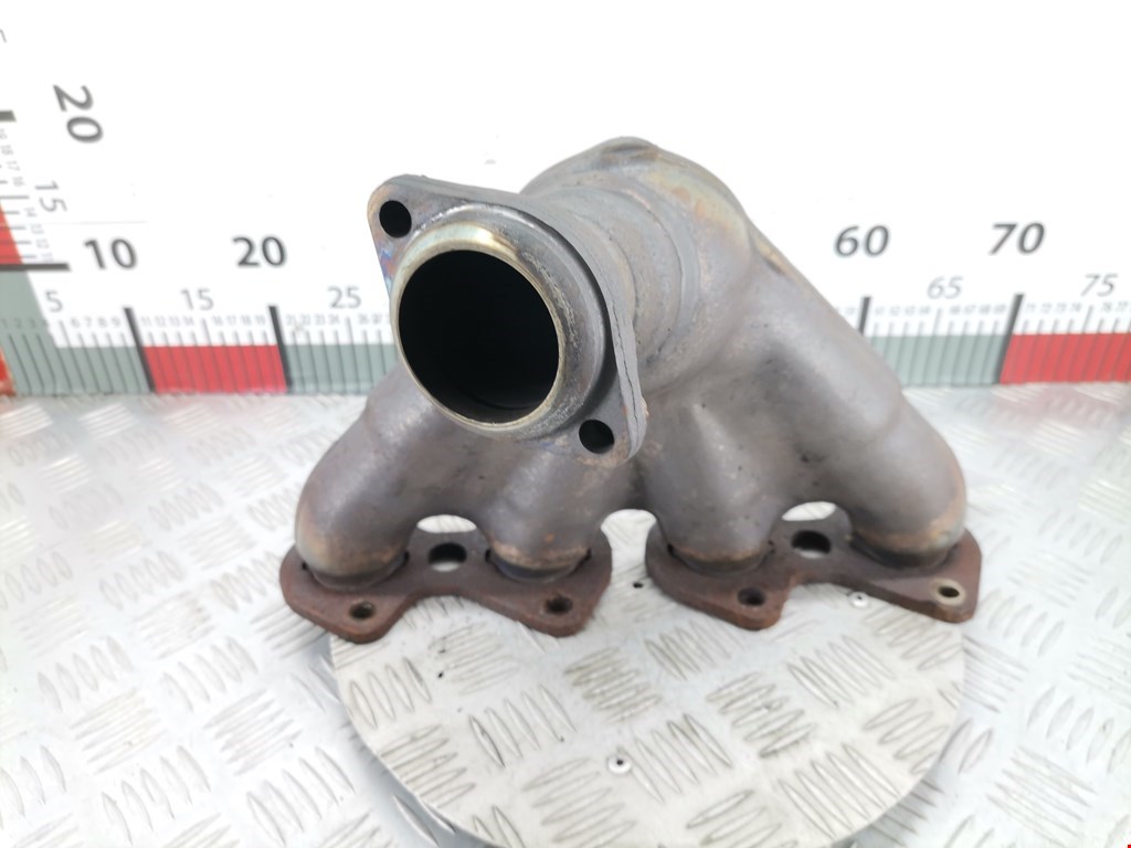 Коллектор выпускной MERCEDES-BENZ C-Class C-klasse W204 2007-2015