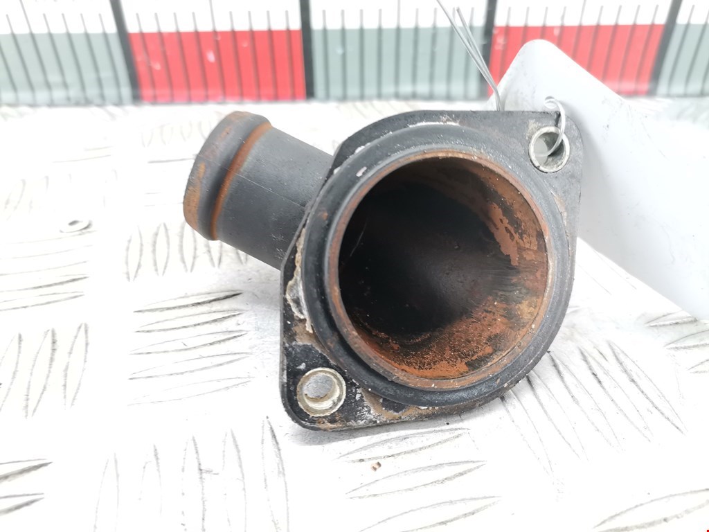 Корпус термостата AUDI A4 B5 1995-2001