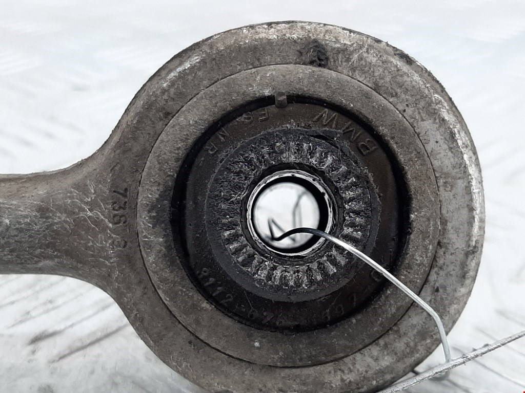 Рычаг передний левый BMW 1er E81\E87 2004-2011