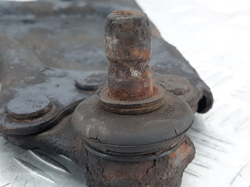 Рычаг передний правый FORD Focus I 1998-2005