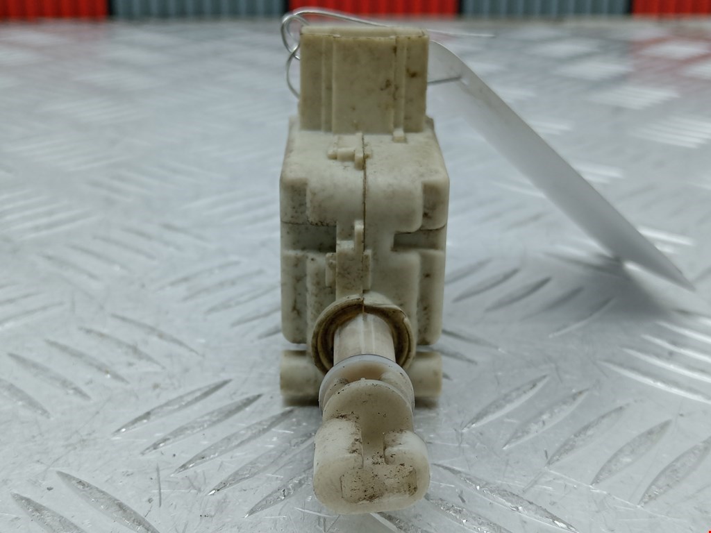 Активатор замка бензобака VOLKSWAGEN Passat B5 1997-2005