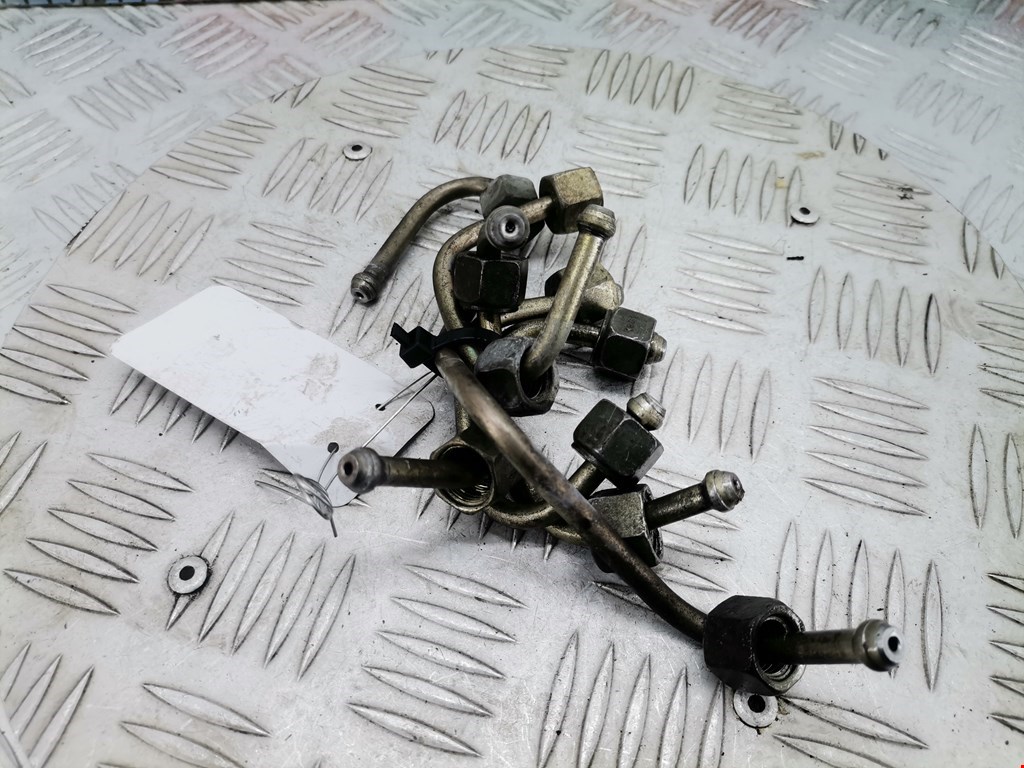 Трубка топливная MITSUBISHI Carisma 1995-1999