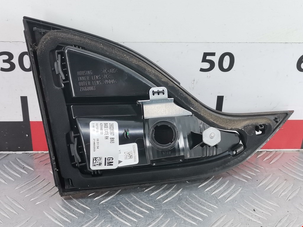 Фонарь задний внутренний правый OPEL Zafira C 2012-2019