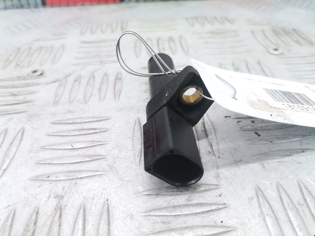 Датчик коленвала Mercedes C-Class (W203) (2000-2008)