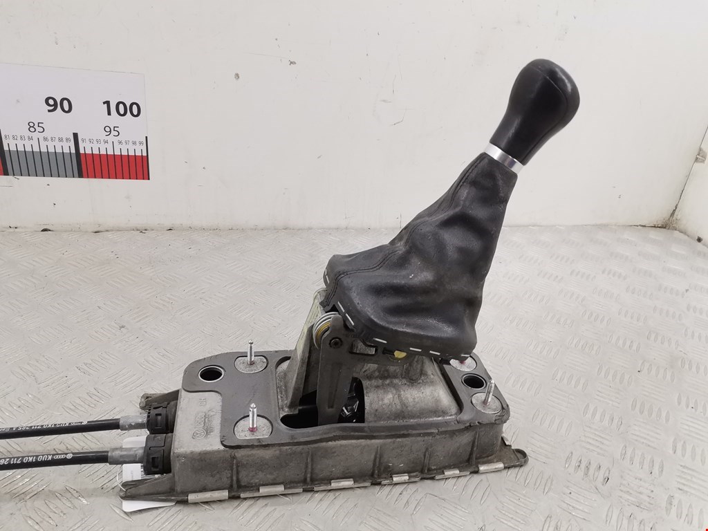 Кулиса (селектор) АКПП/МКПП в салоне AUDI A3 8P 2003-2013