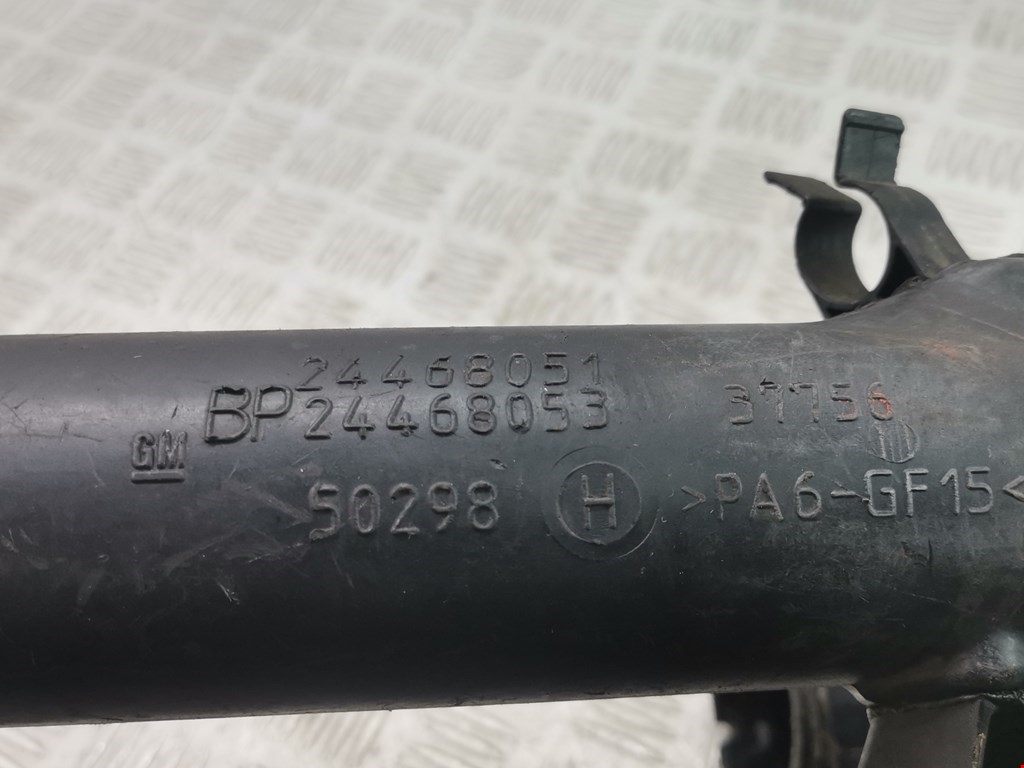 Патрубок интеркулера OPEL Signum 2003-2008