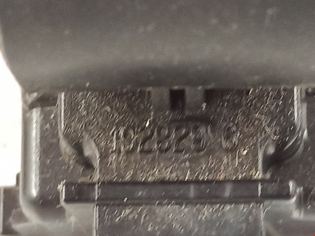 Кнопка стеклоподъемника TOYOTA RAV 4 XA30 2006-2012