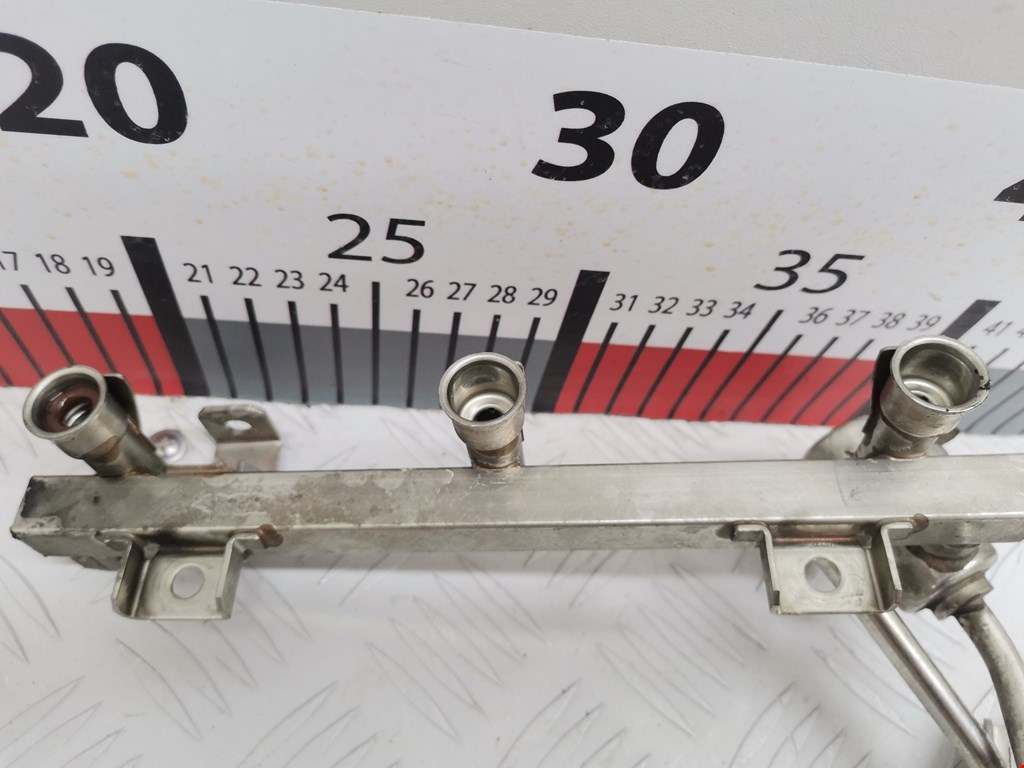 Рампа топливная (рейка) AUDI A4 B5 1995-2001