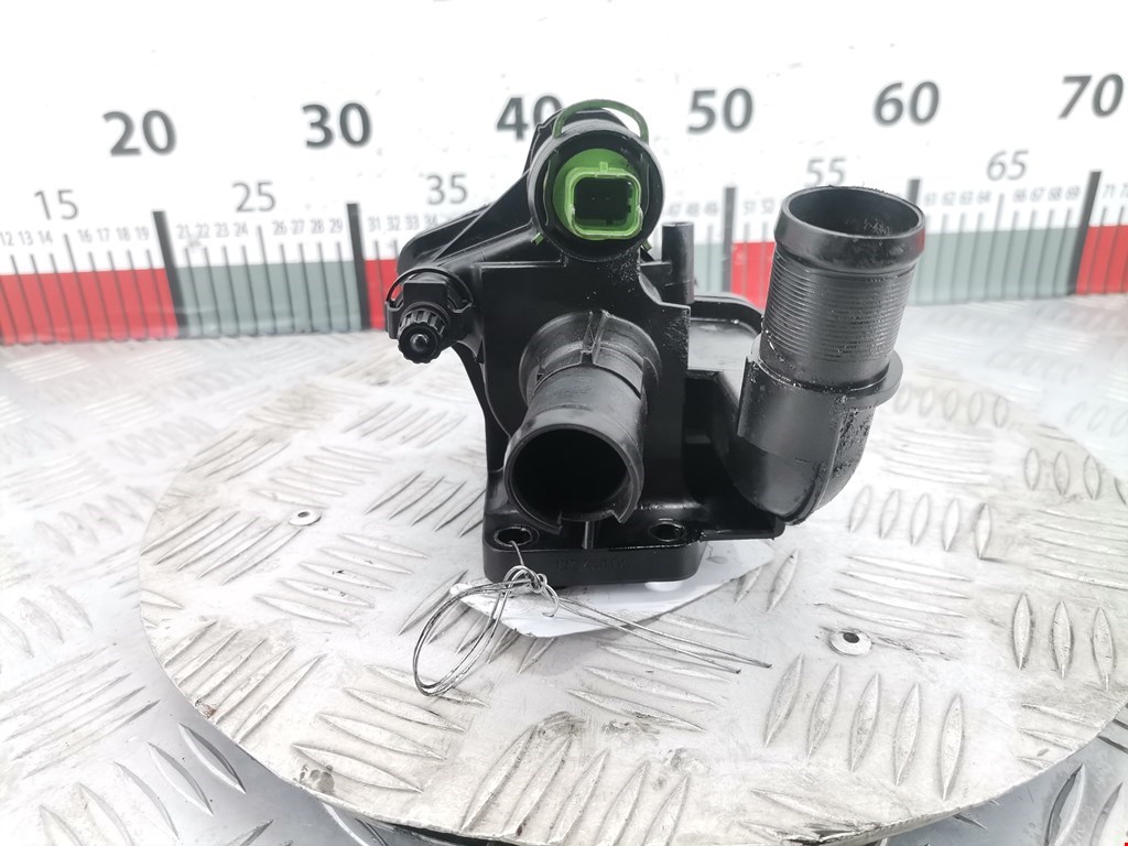 Корпус термостата FORD Focus III 2011-2019