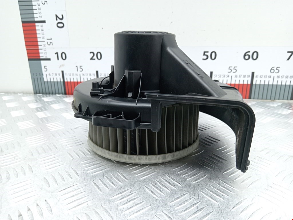 Моторчик (мотор) отопителя салона SKODA Fabia MK2 5J 2007-2014