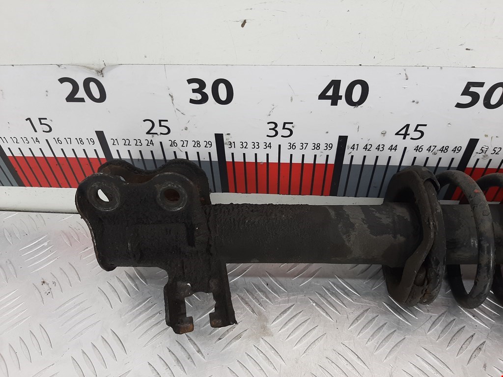 Амортизатор передний правый NISSAN Micra K11 1992-2002