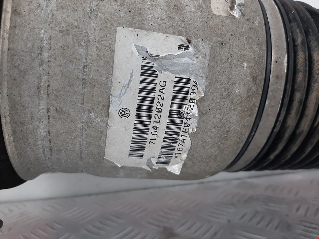 Амортизатор передний правый VOLKSWAGEN Touareg 2002-2010