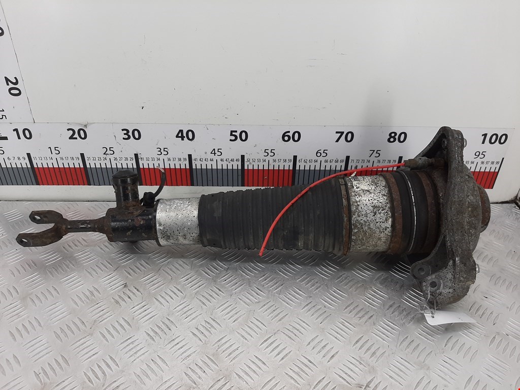 Амортизатор передний правый AUDI A6 C6 2004-2010