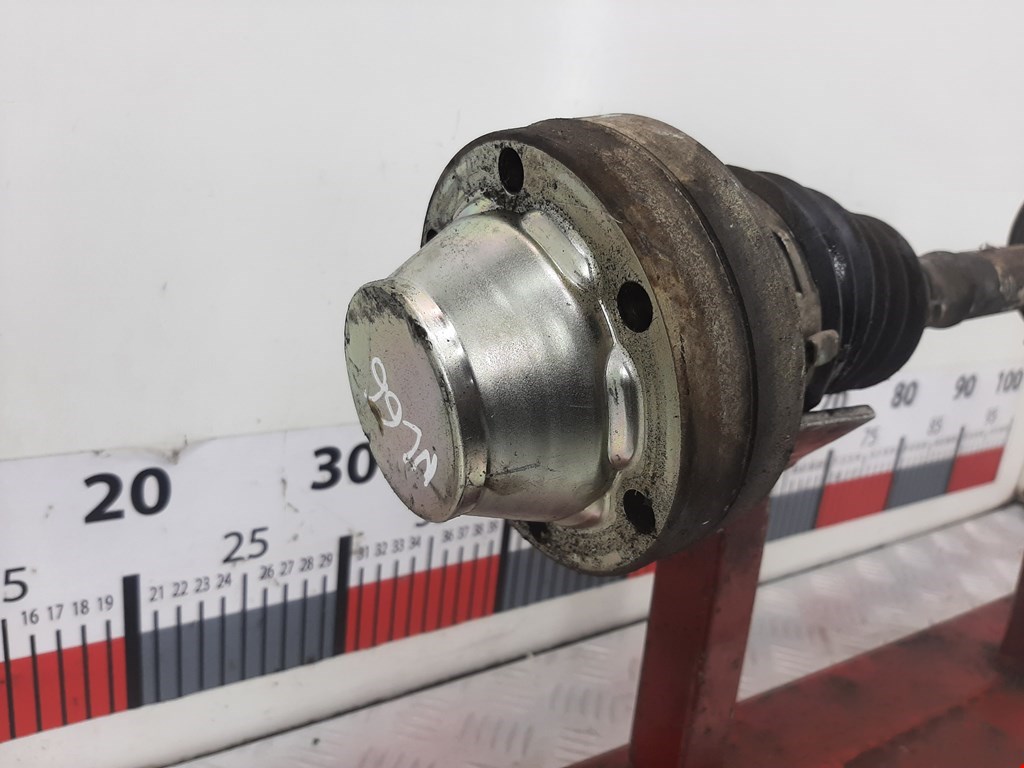 Полуось (привод, приводной вал) передняя левая VOLKSWAGEN Touareg 2002-2010