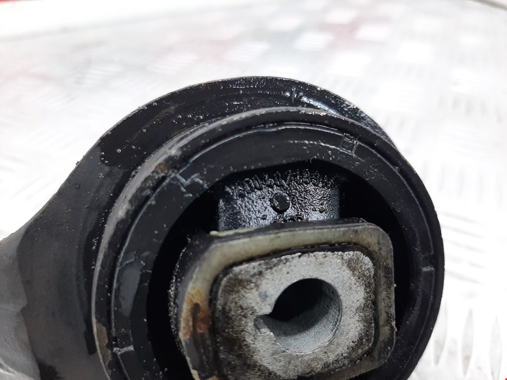 Рычаг передний правый AUDI A4 B5 1995-2001