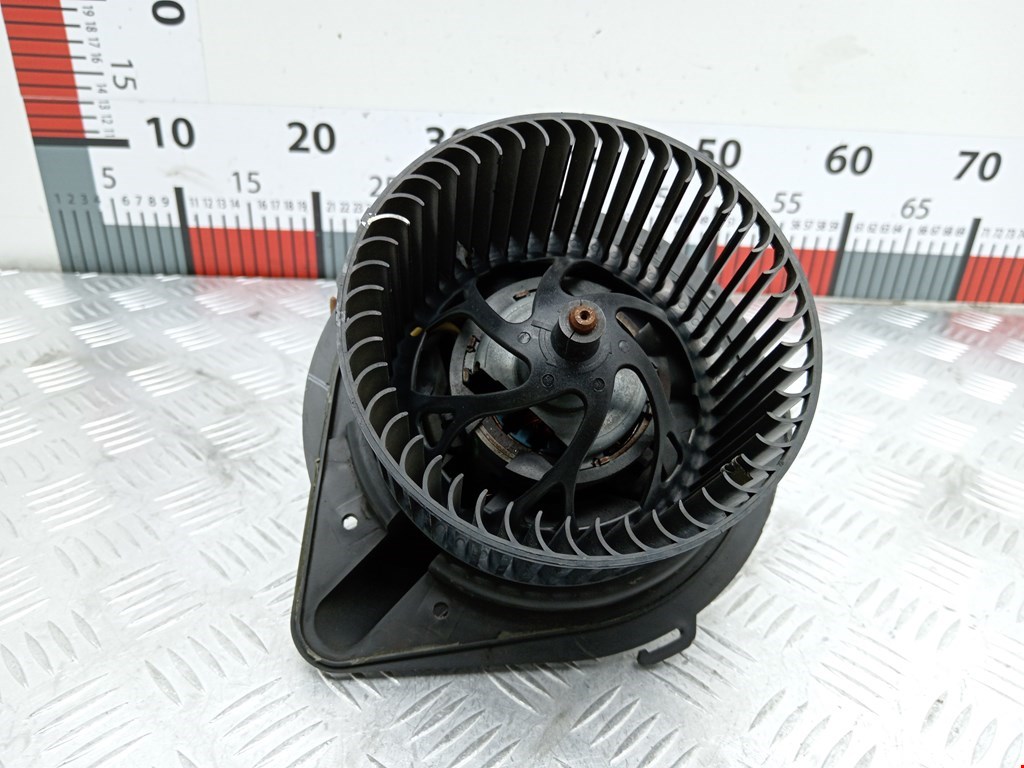 Моторчик (мотор) отопителя салона AUDI A4 B5 1995-2001