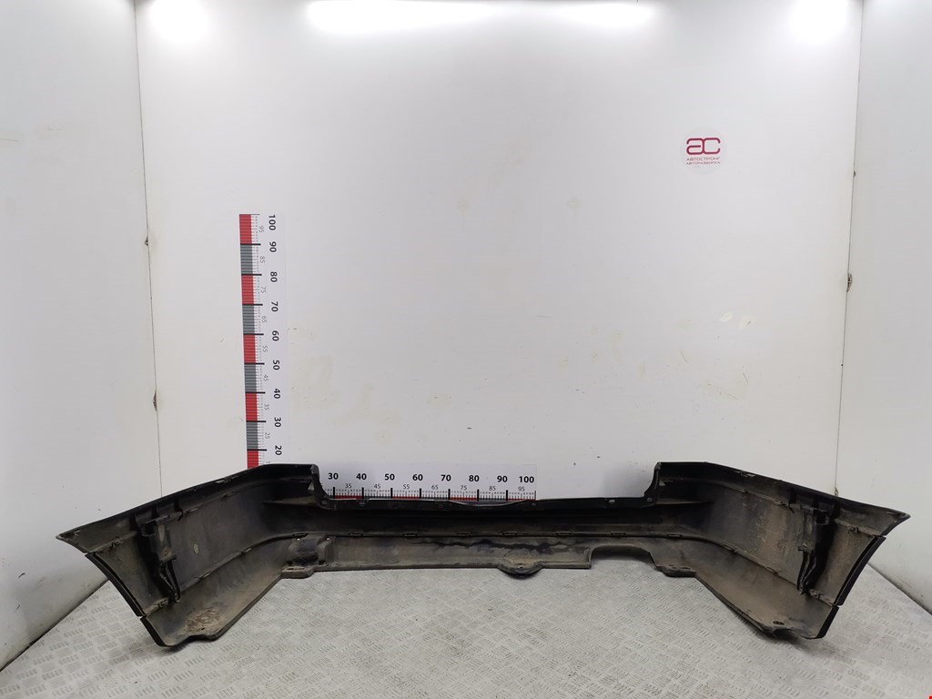 Бампер задний VOLKSWAGEN Golf III 1991-1997