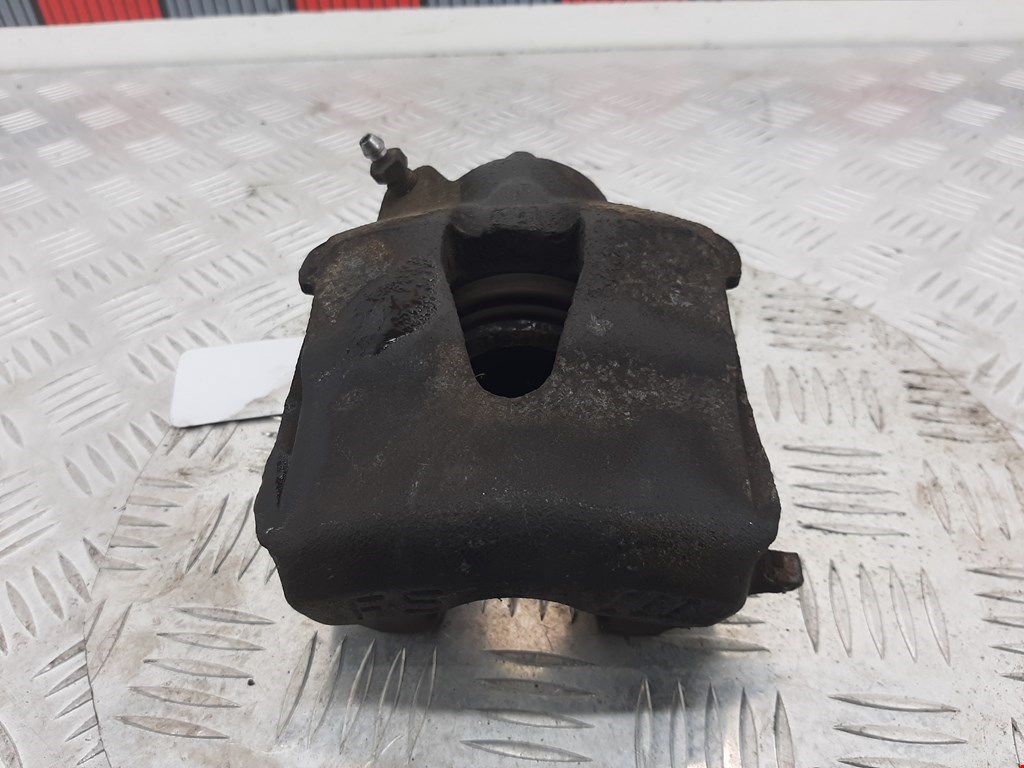 Суппорт передний левый VOLKSWAGEN Passat B5 1997-2005