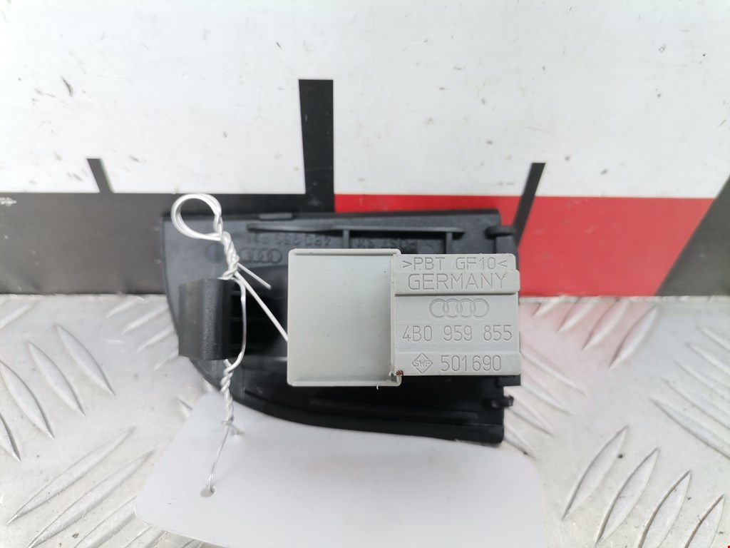 Кнопка стеклоподъемника AUDI A6 C5 1997-2004