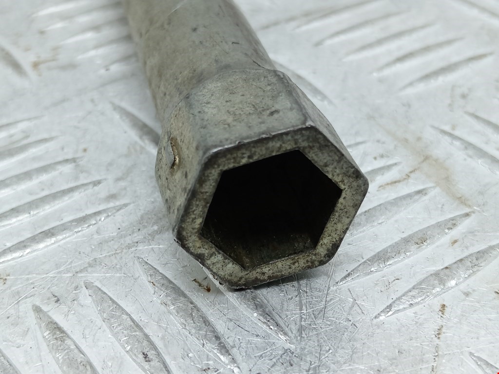 Ключ балонный SKODA Fabia MK2 5J 2007-2014