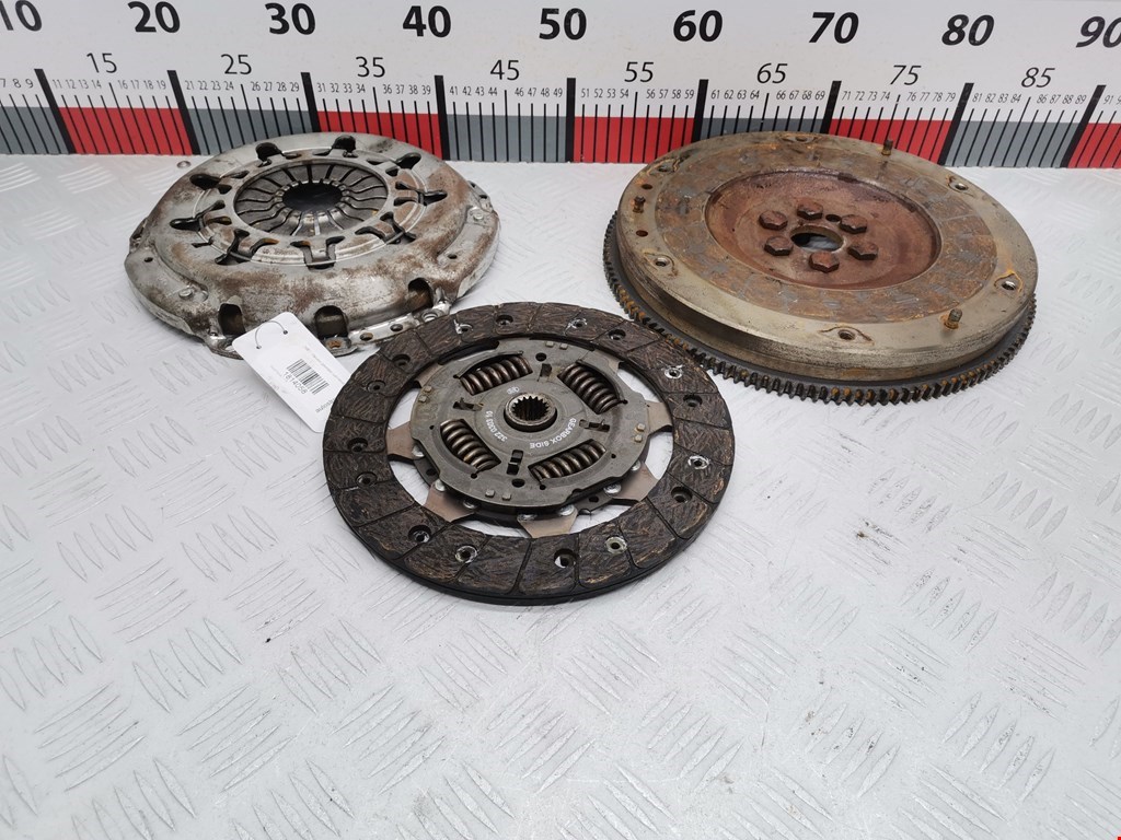 Маховик (демпфер сцепления) Ford Focus 1 (1998-2005)