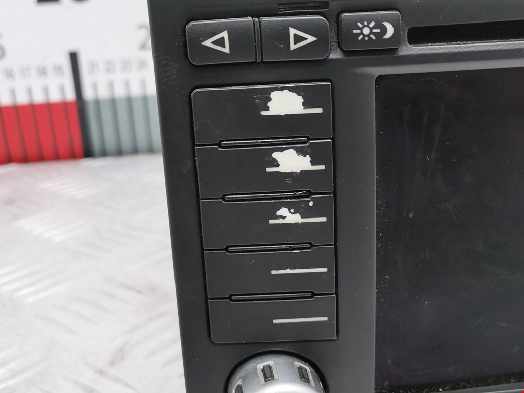 Магнитола VOLKSWAGEN Touareg 2002-2010