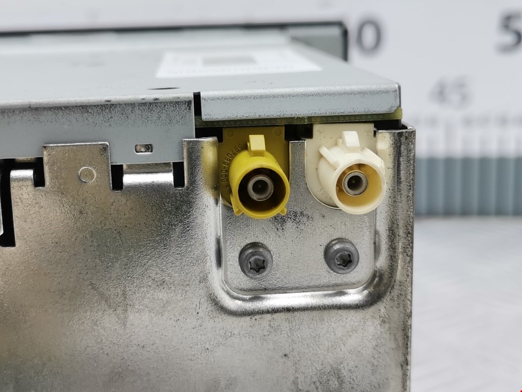 Магнитола VOLKSWAGEN Touareg 2002-2010