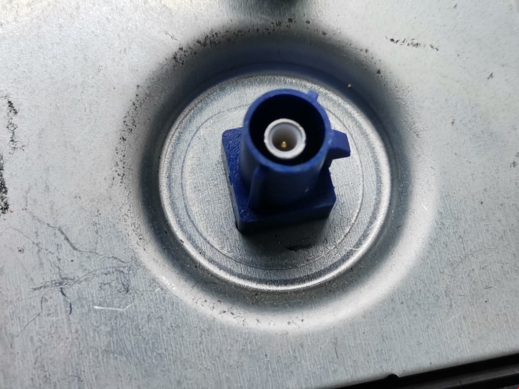 Магнитола VOLKSWAGEN Touareg 2002-2010