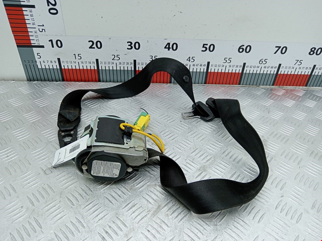 Ремень безопасности передний правый Volkswagen Touareg 1 (2002-2010)