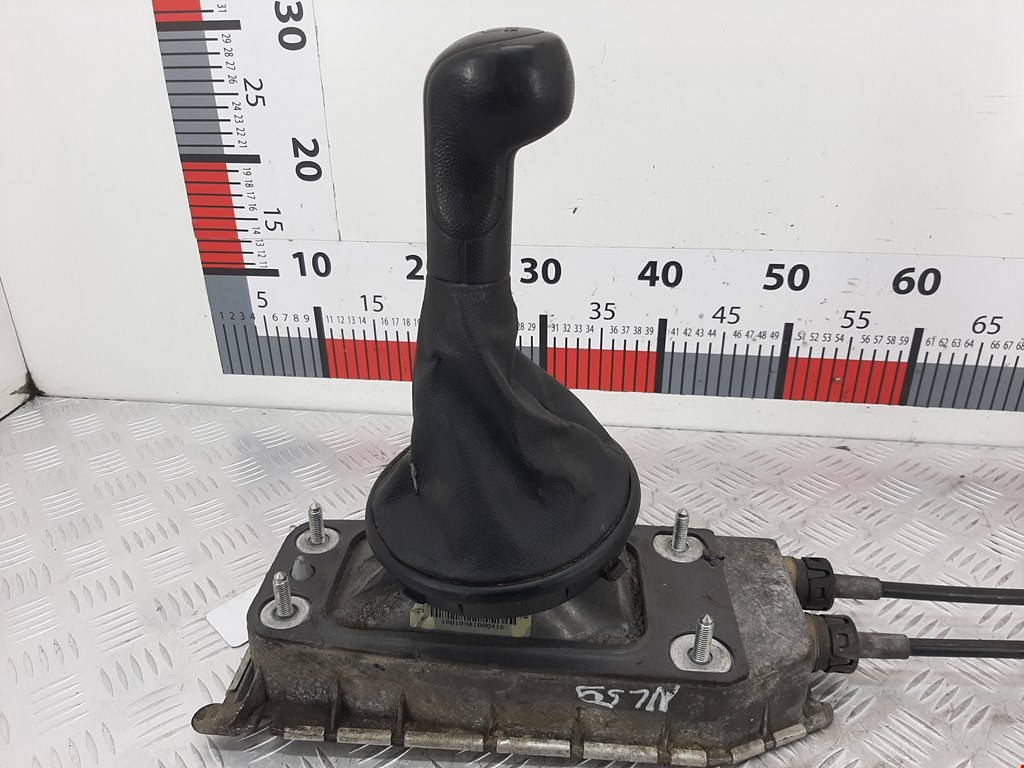 Кулиса (селектор) АКПП/МКПП в салоне SKODA Fabia MK2 5J 2007-2014